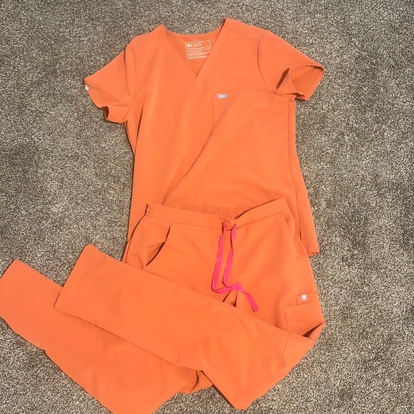 Figs Tops Figs Scrub Set Poshmark